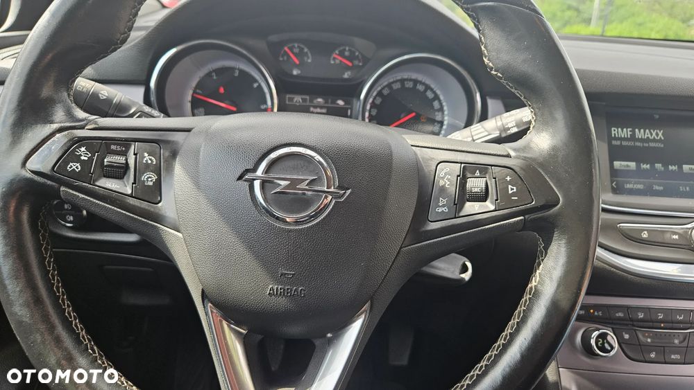 Opel Astra 1.6 D (CDTI) Dynamic - 19