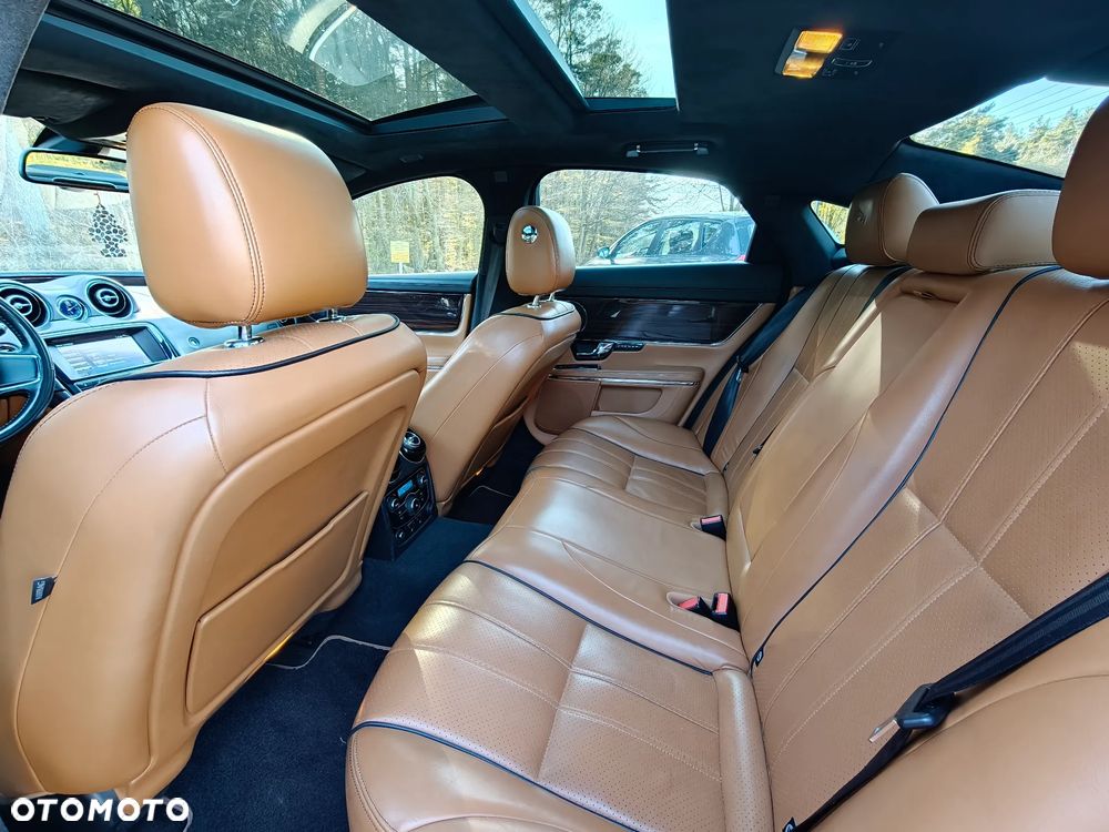 Jaguar XJ 3.0 D V6 Portfolio - 8