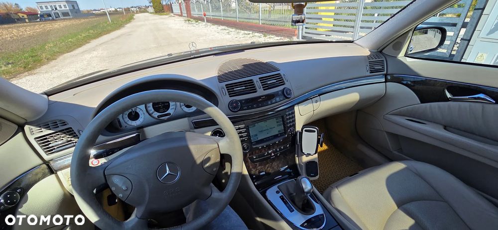 Mercedes-Benz Klasa E 320 Avantgarde - 19