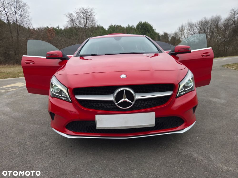 Mercedes-Benz CLA 200 d 7G-DCT Peak Edition - 26