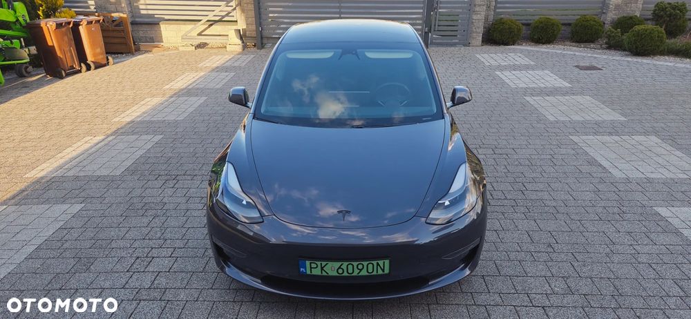 Tesla Model 3 Langstreckenbatterie Allradantrieb Dual Motor - 19