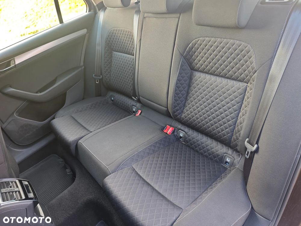 Skoda Superb 1.5 TSI Ambition - 24