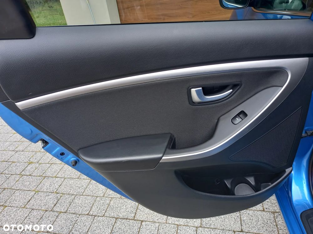 Hyundai i30 - 17