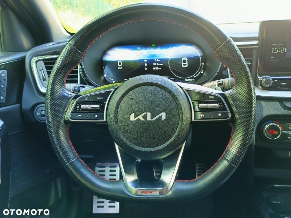 Kia ProCeed - 11