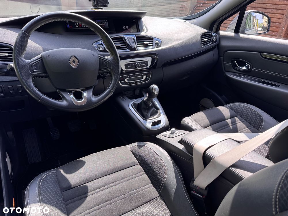 Renault Scenic 1.2 TCe Energy Bose - 13