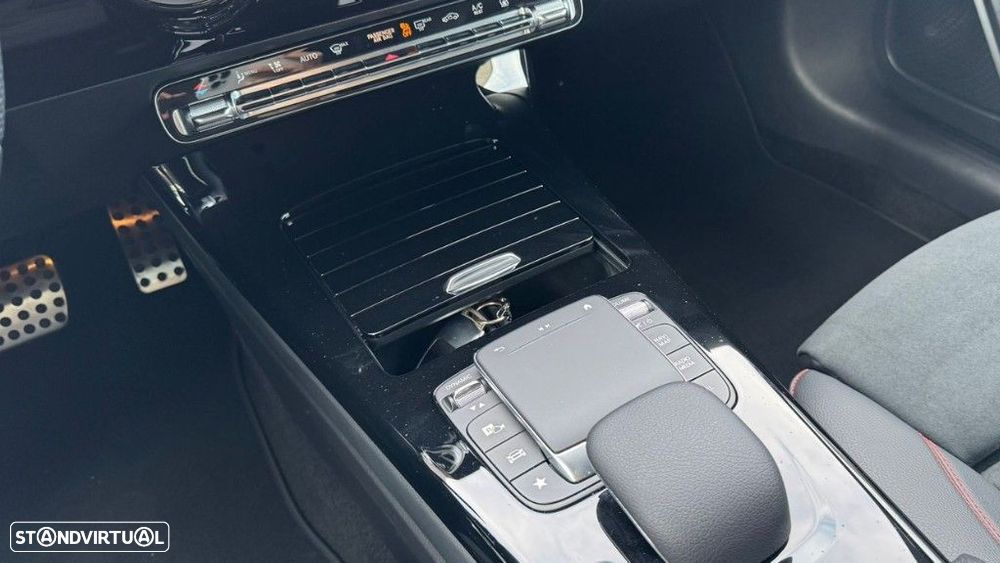 Mercedes-Benz A 250 - 11