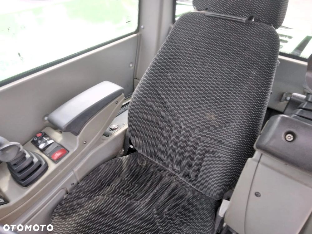 Schaeff TW110 koparka kołowa 4x4 - 24