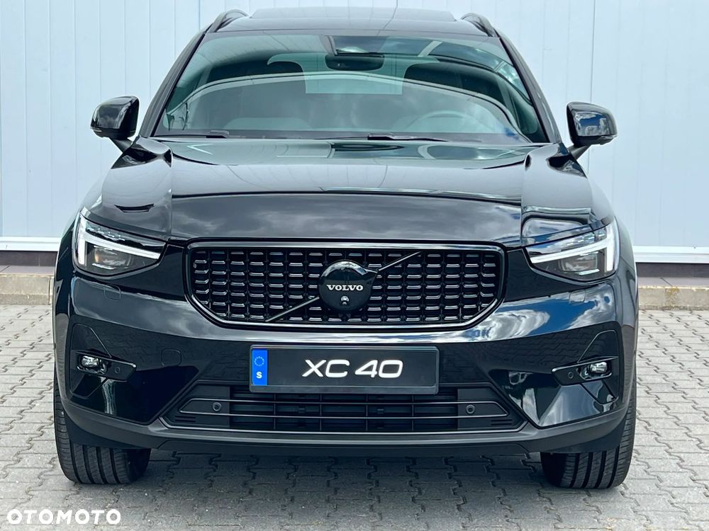 Volvo XC 40 B4 AWD Ultimate Dark - 16