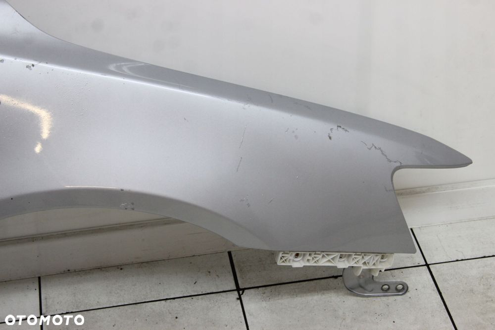 MITSUBISHI LANCER VIII 07R- BŁOTNIK PRAWY PRZÓD PRZEDNI A31B - 4