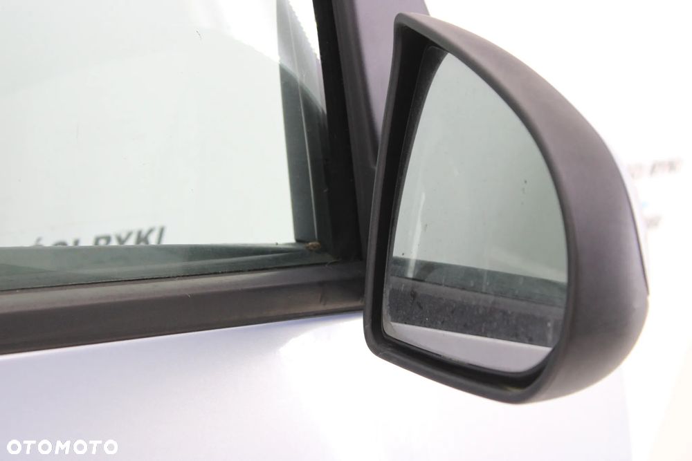 Mitsubishi Colt Drzwi Prawy Przód z30 - 8