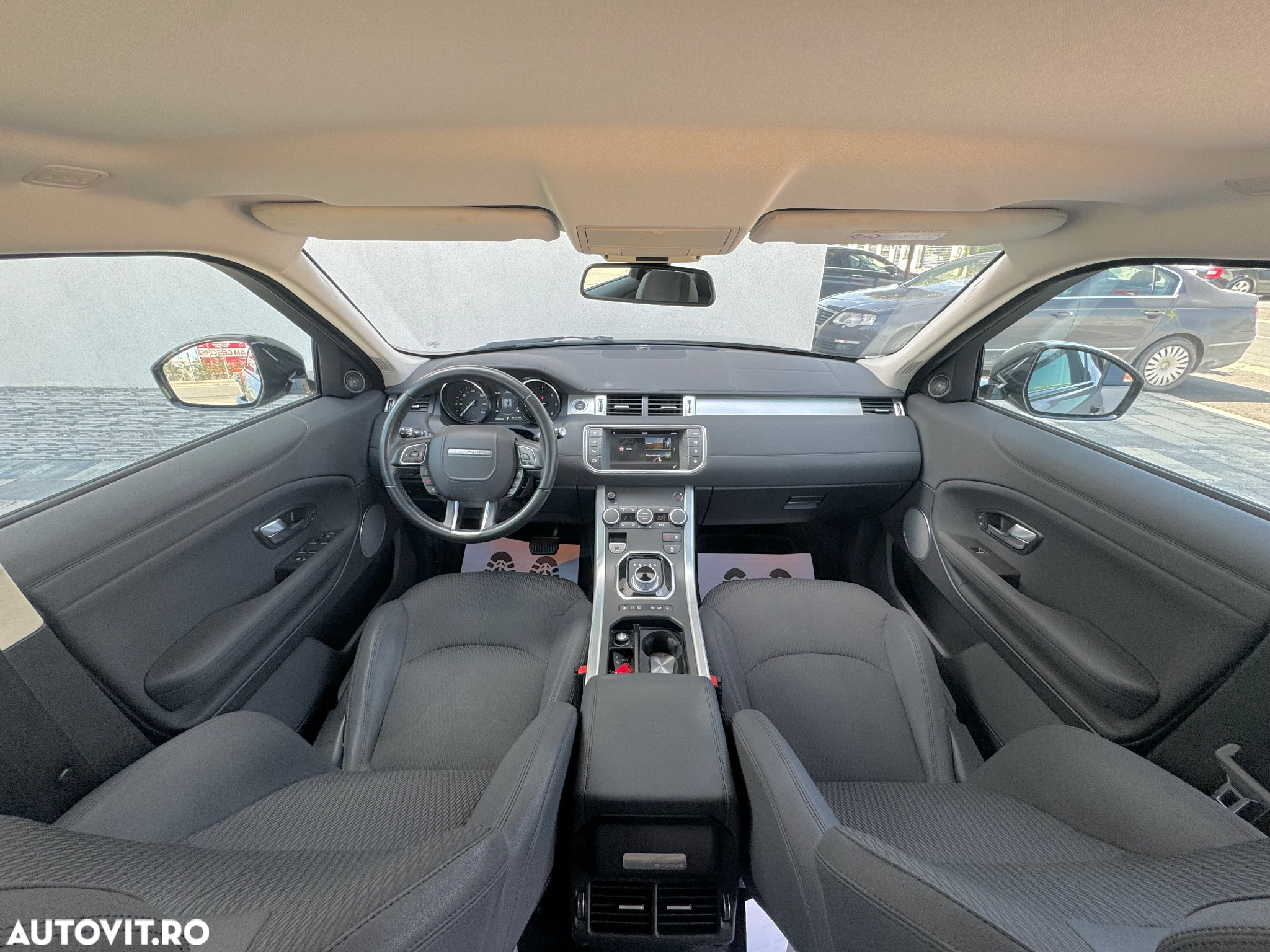 Land Rover Range Rover Evoque - 7