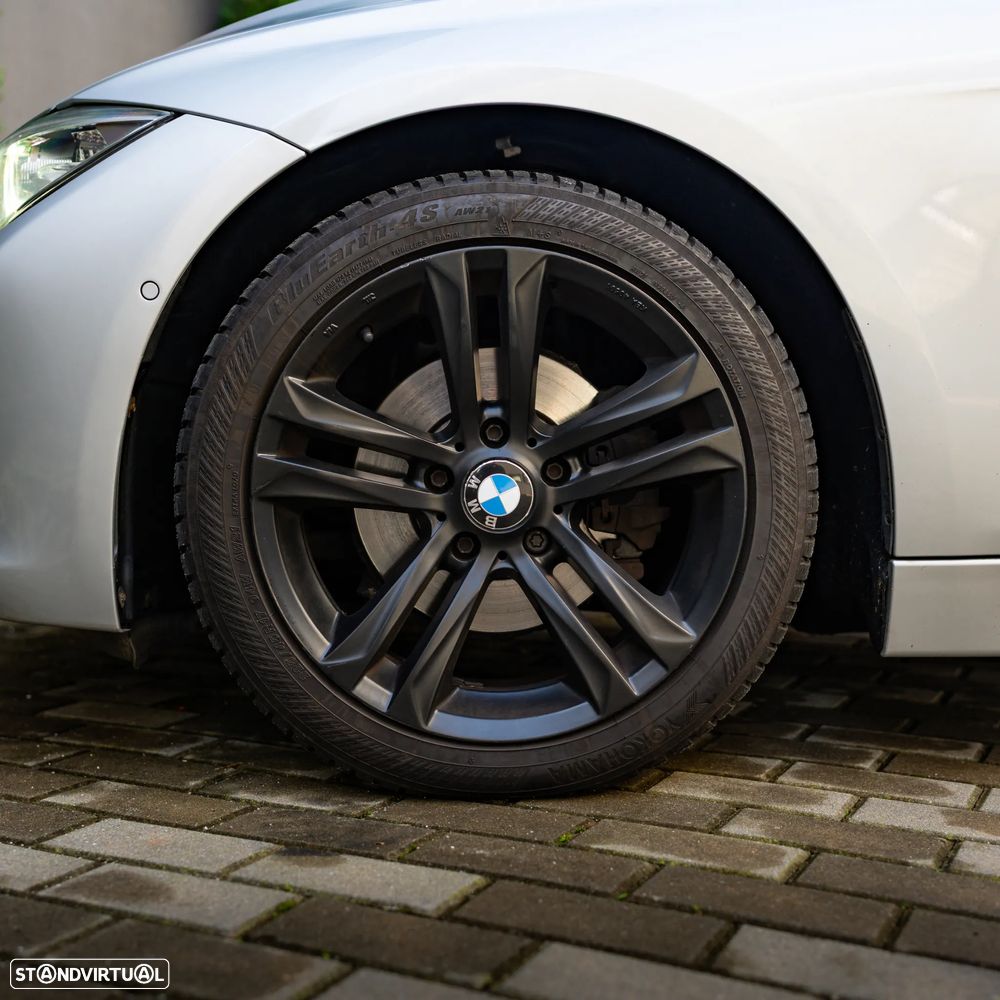 BMW 320 d Blue Performance Sport Line - 3