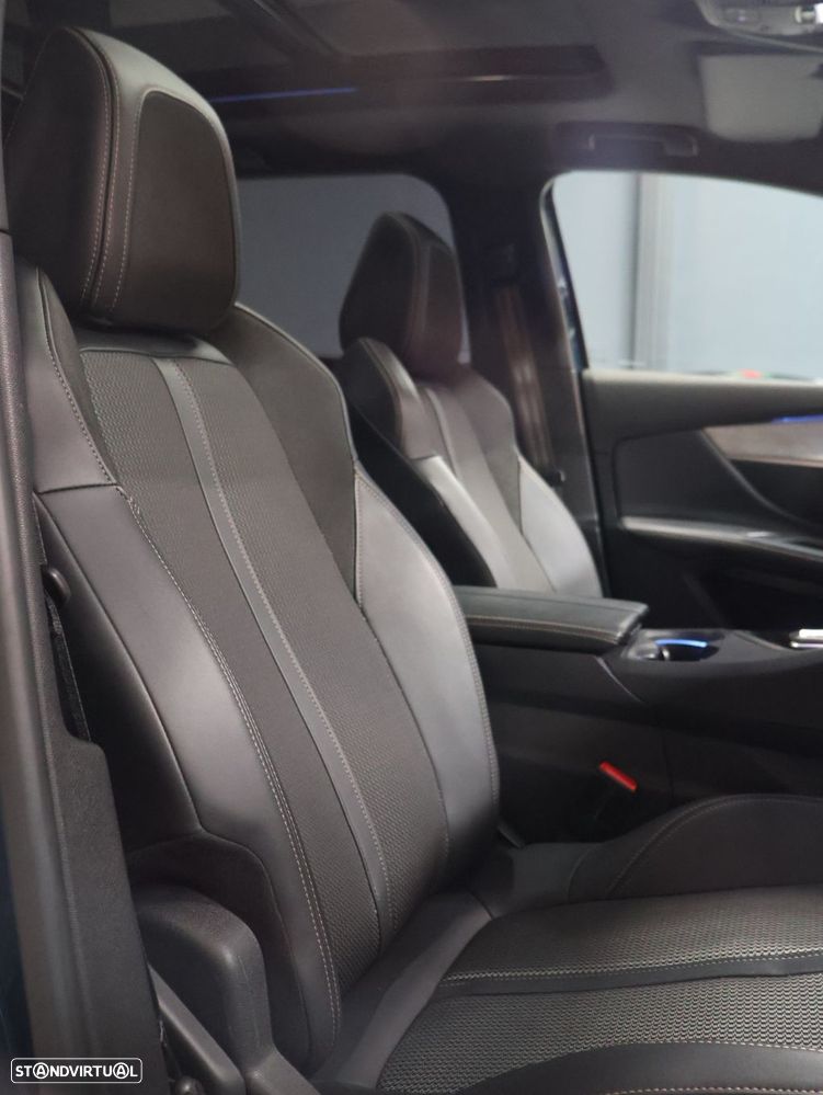 Peugeot 5008 1.2 PureTech GT EAT8 - 8
