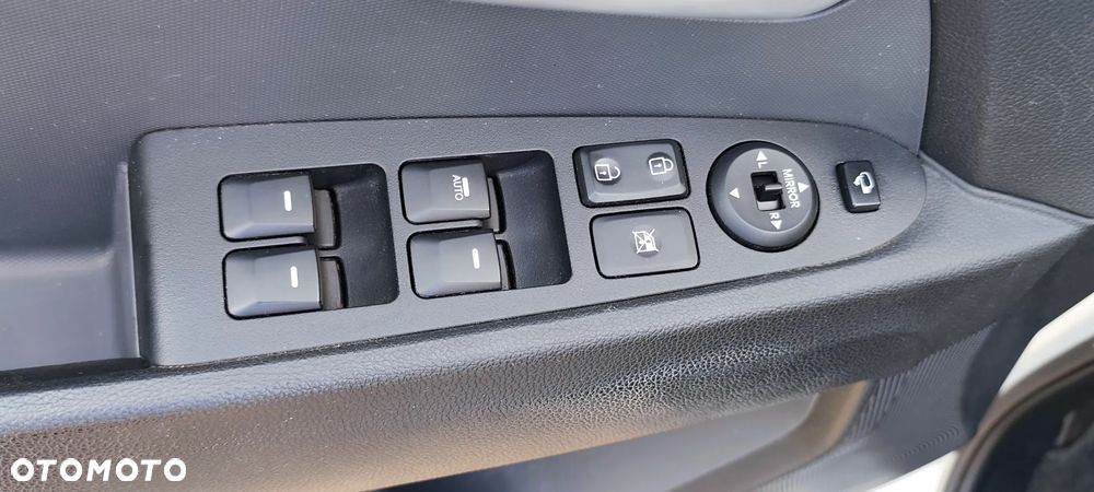 Kia Sportage 1.7 CRDI 2WD ISG Dream-Team Edition - 13