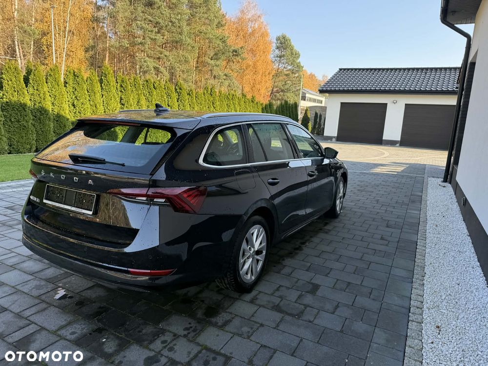 Skoda Octavia 2.0 TDI DSG Ambition - 4