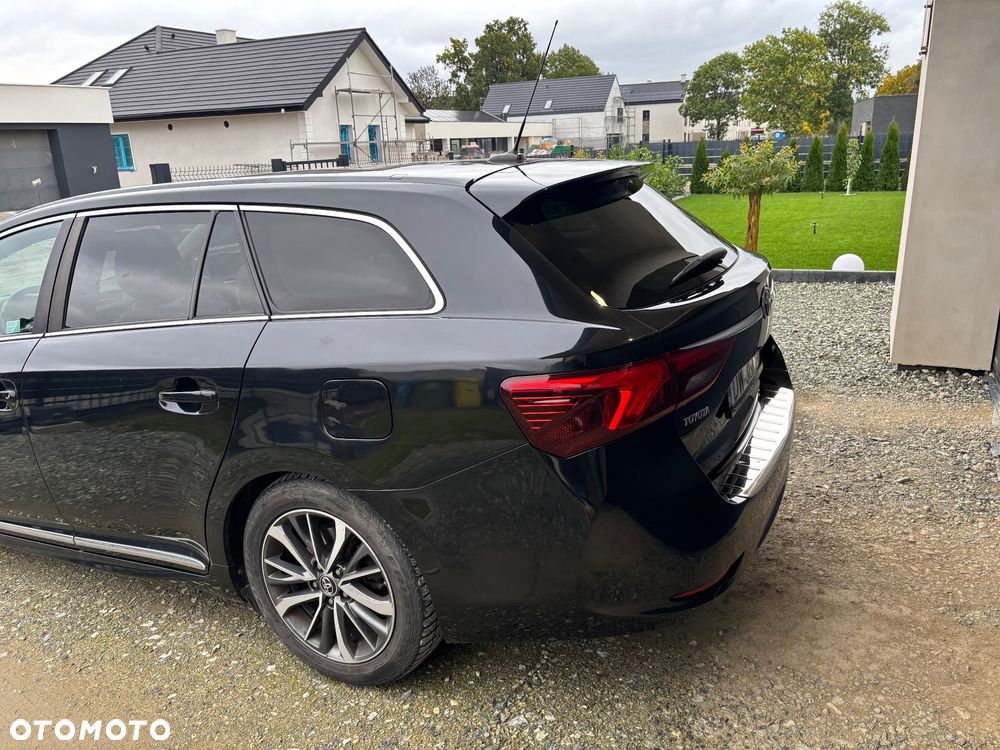 Toyota Avensis 2.0 D-4D Prestige - 6