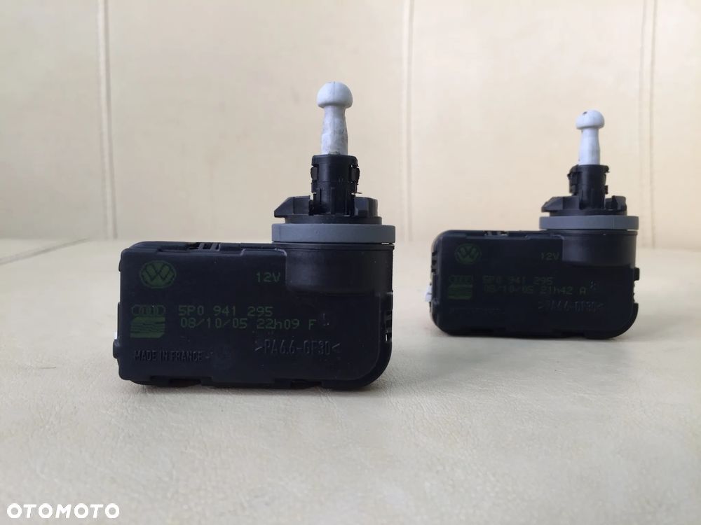 SILNICZEK REGULACJI LAMP ŚWIATEŁ REFLEKTORÓW SEAT ALTEA/ ALTEA XL/ TOLEDO III/ LEON II 5P0941295 - 1