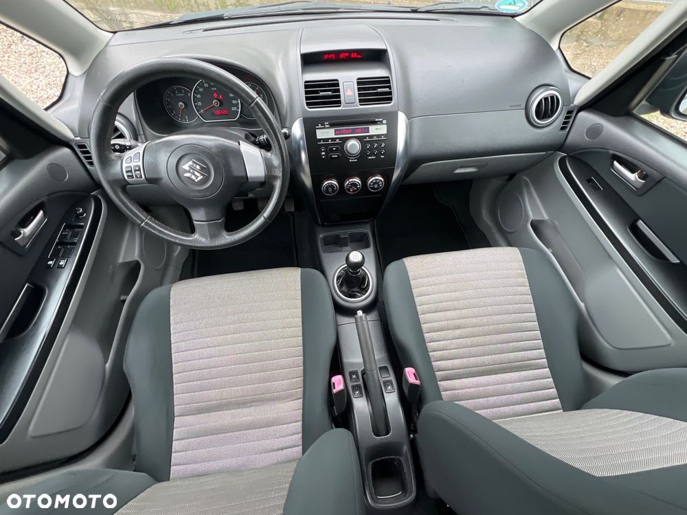 Suzuki SX4 1.6 VVT 4x2 Comfort - 15