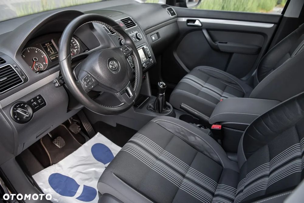Volkswagen Touran 1.6 TDI DPF MATCH - 16