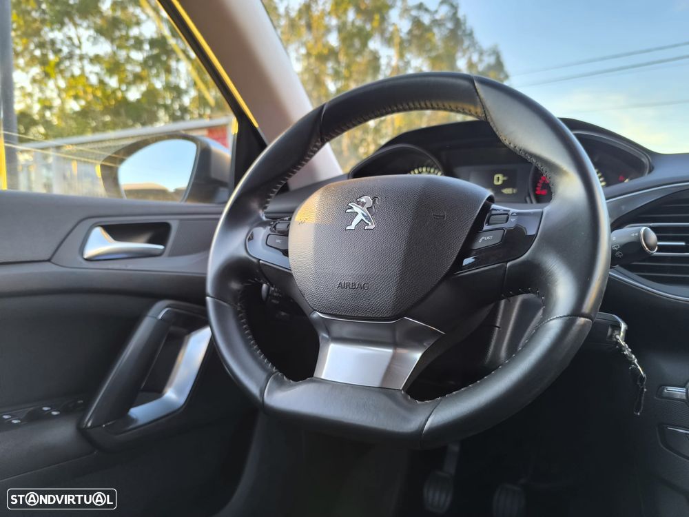 Peugeot 308 1.6 e-HDi Active - 37