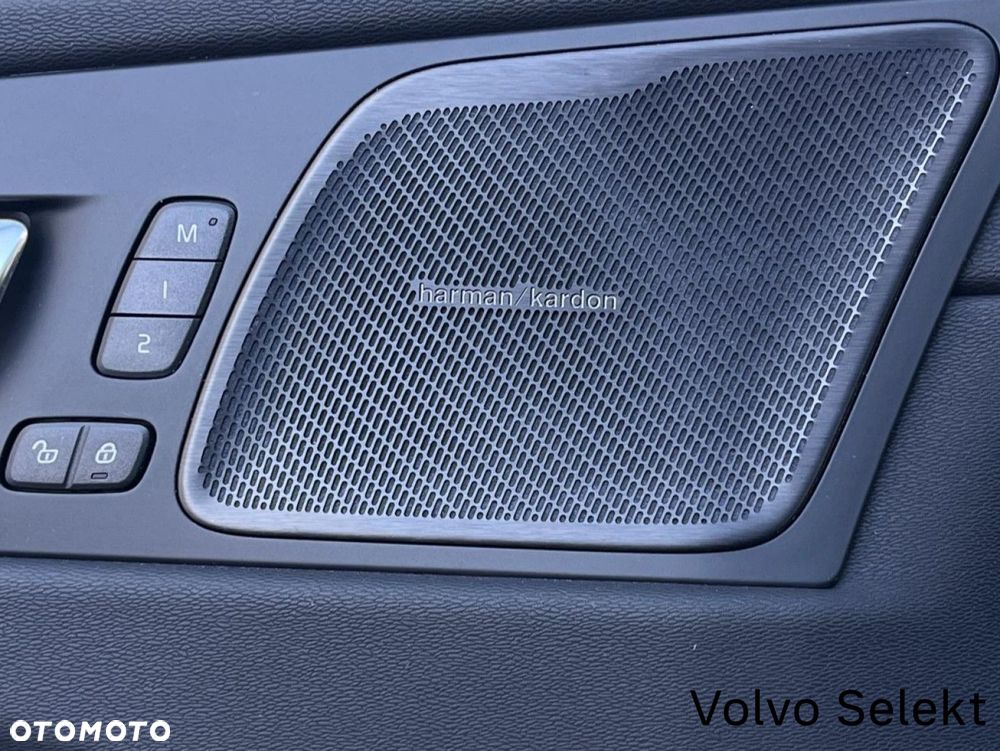 Volvo XC 60 - 30
