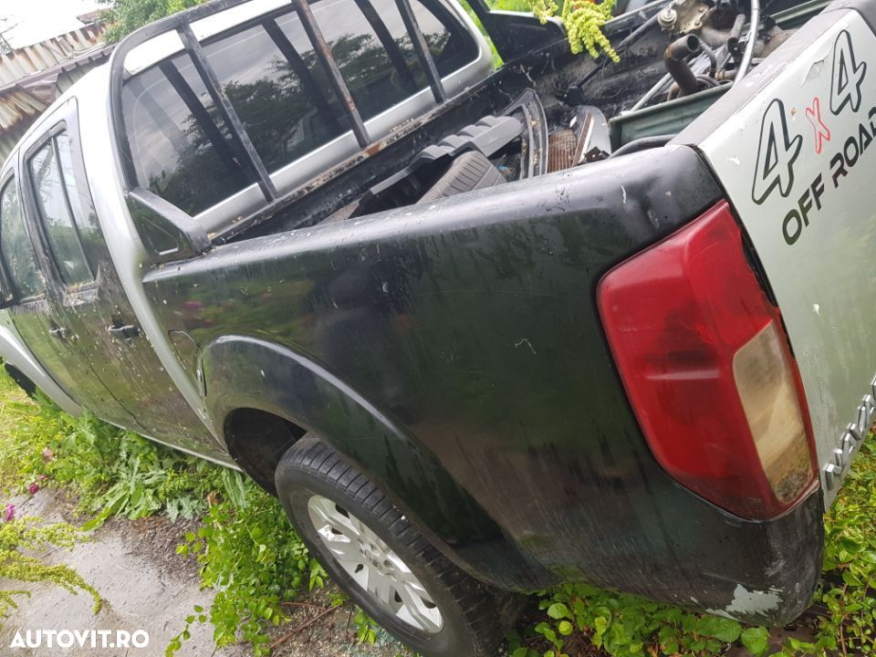 Dezmembrez NISSAN NAVARA D40 2.5DCI EURO4 - 10