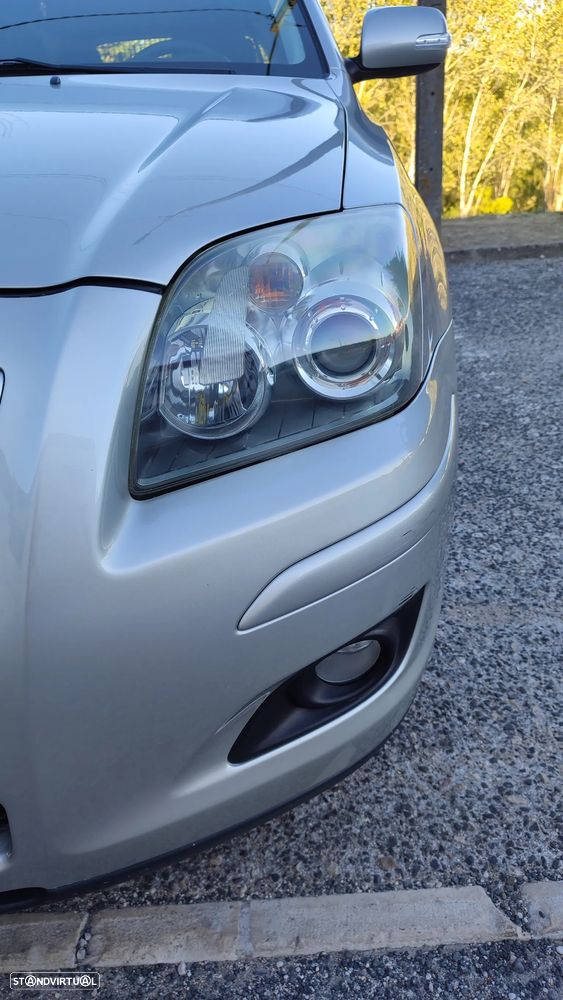 Toyota Avensis SW - 7