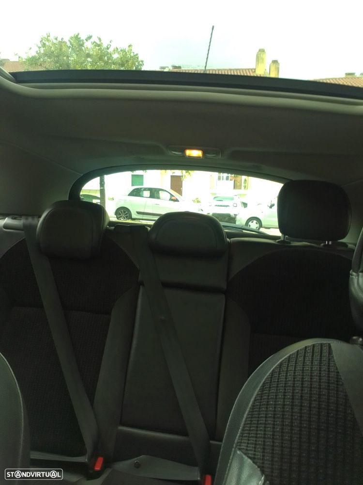 Citroën C4 1.6 e-HDi Exclusive CMP6 - 5