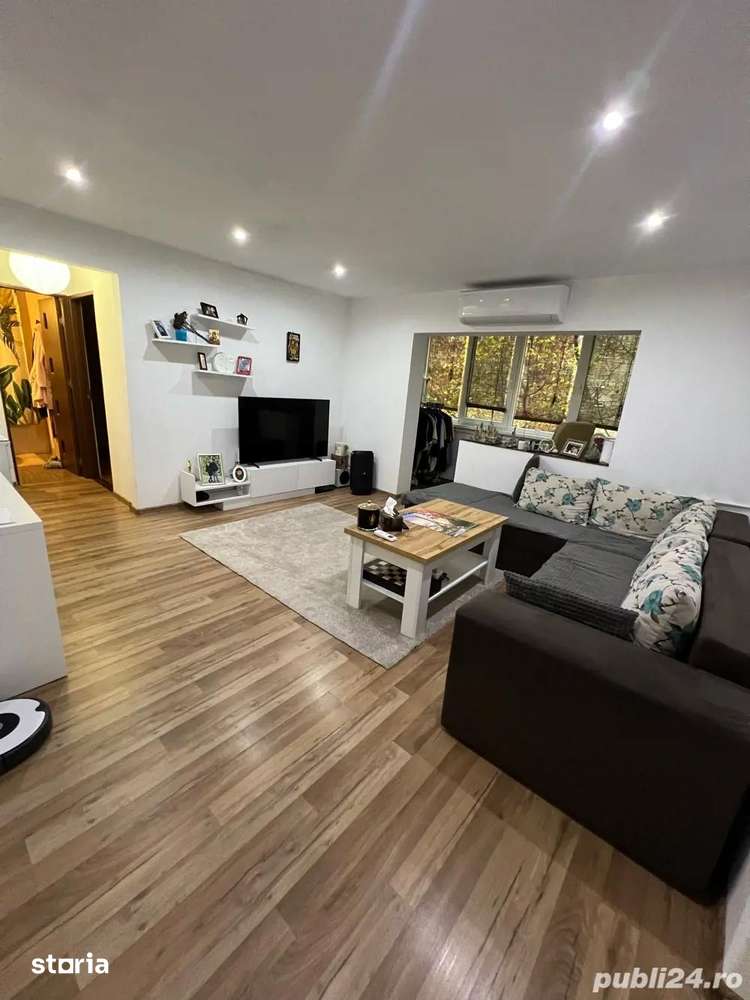 Apartament 3 camere, LIPOVEI — fotografia 1