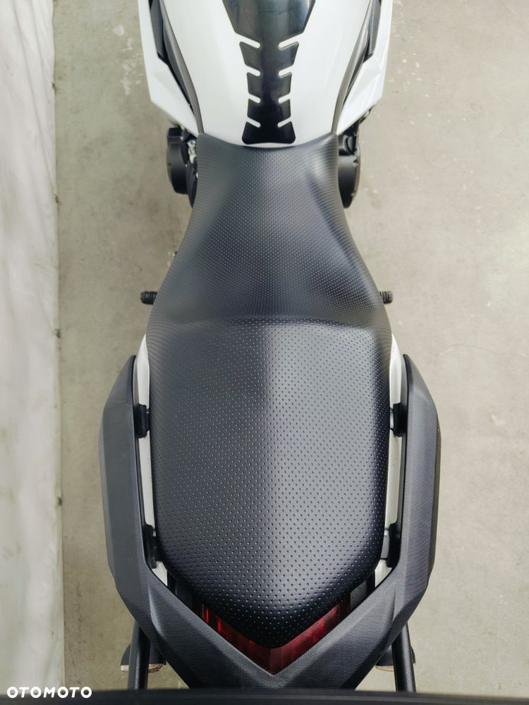 Yamaha XJ - 15