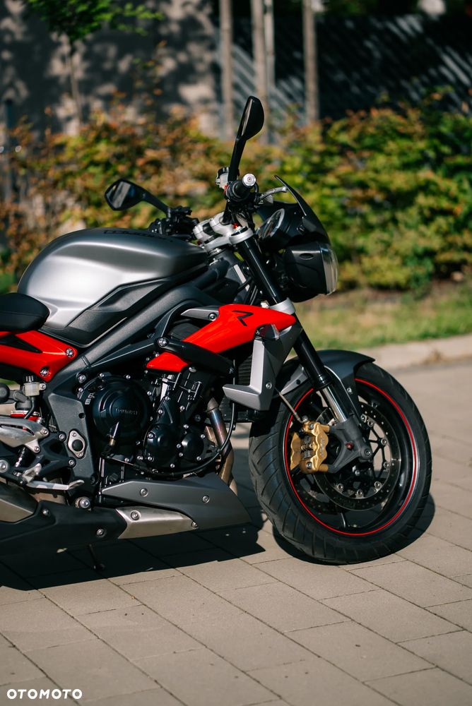 Triumph Street Triple - 9