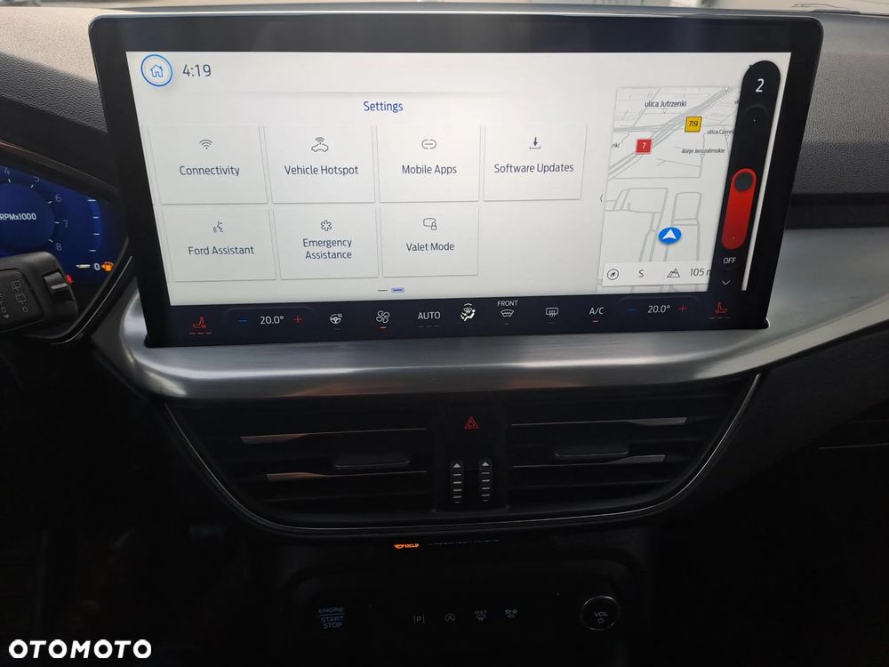 Ford Focus 1.0 EcoBoost Titanium X - 28