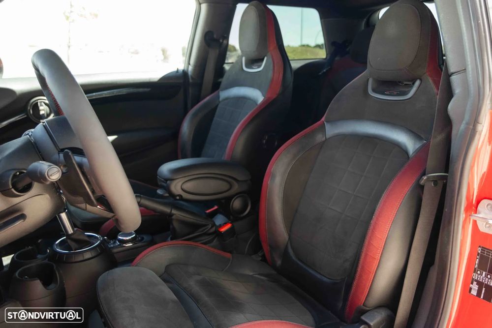 MINI 3 Portas John Cooper Works Aut. - 23