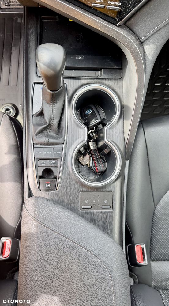 Toyota Camry 2.5 Hybrid Executive CVT - 10