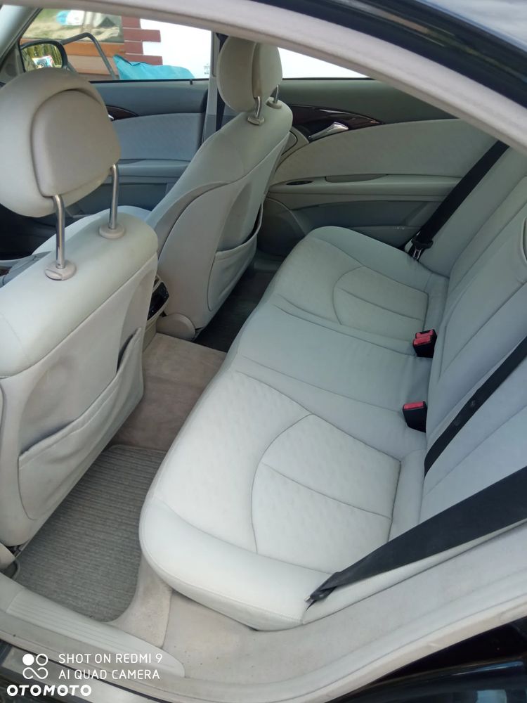 Mercedes-Benz Klasa E 220 CDI T Classic - 4