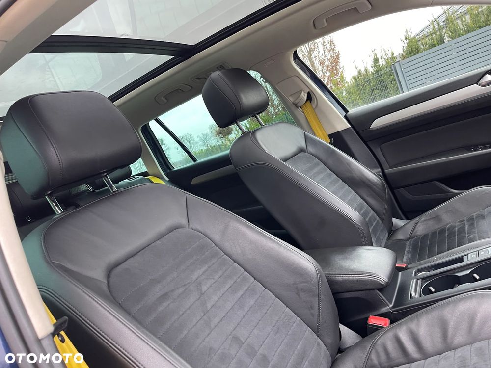 Volkswagen Passat Variant 2.0 TDI SCR 4Motion DSG (BMT) Highline - 20