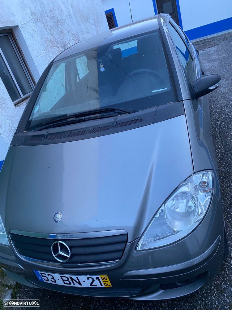 Mercedes-Benz A 150 Elegance Automatic - 2