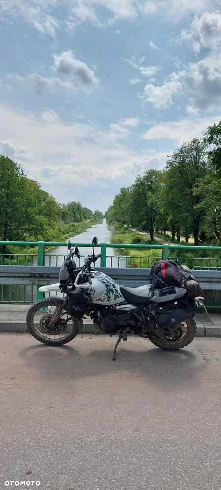 Royal Enfield Himalayan - 1