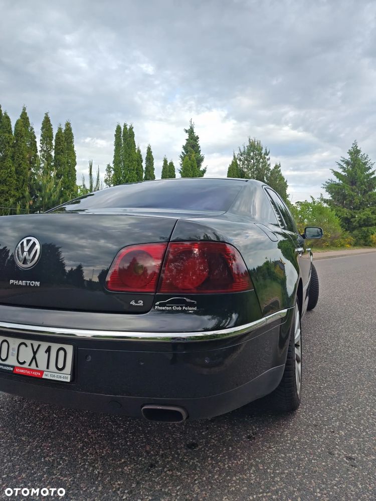 Volkswagen Phaeton 4.2 V8 4Mot (5 os.) - 11