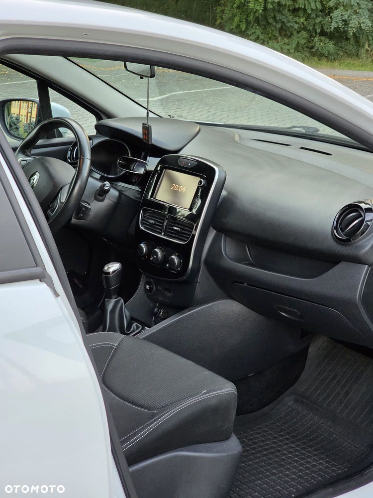 Renault Clio - 12