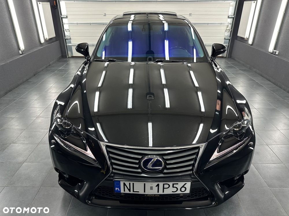 Lexus IS ver-300h-style-edition - 2