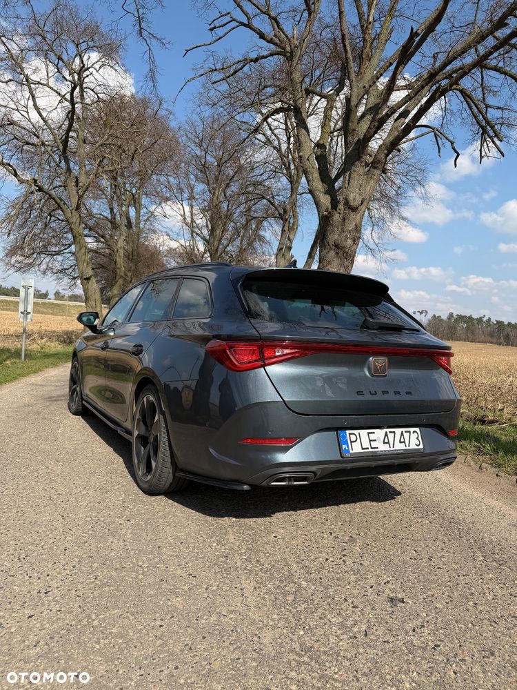 Cupra Leon 1.5 eTSI DSG - 4