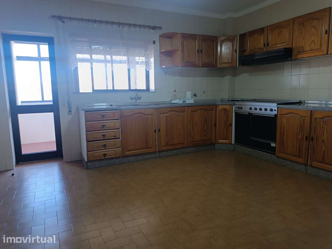 Apartamento T4 em Coimbra (Vale das Flores) - Grande imagem: 3/25