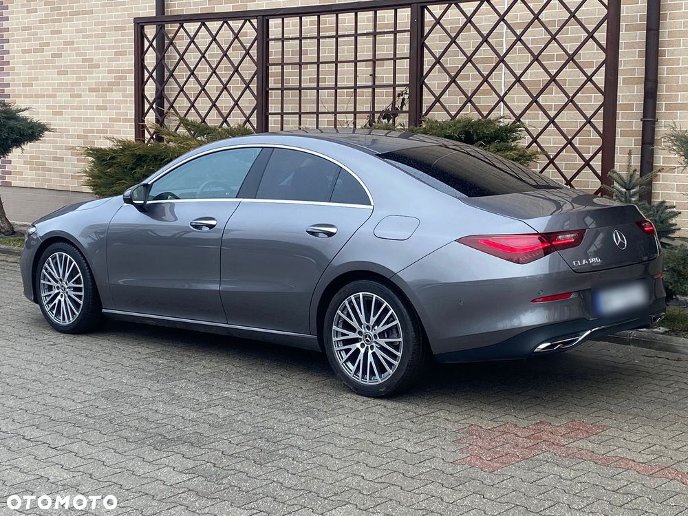 Mercedes-Benz CLA 180 Progressive 7G-DCT - 13