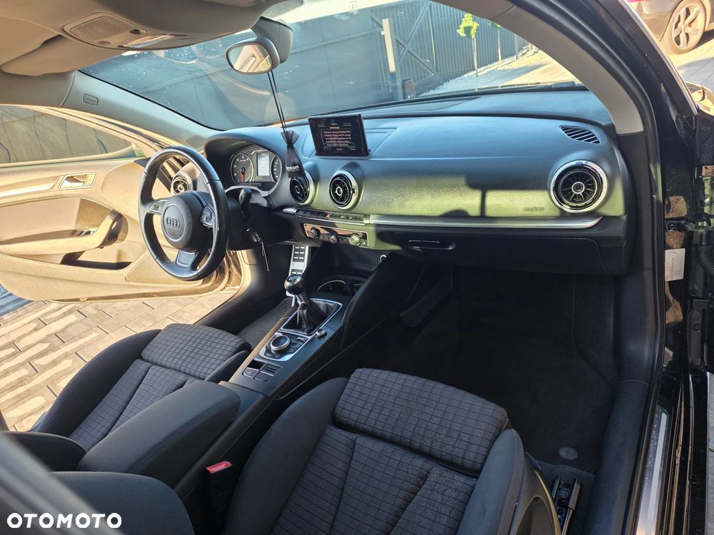 Audi A3 3-drzwiowe 1.4 TFSI Ambition - 28