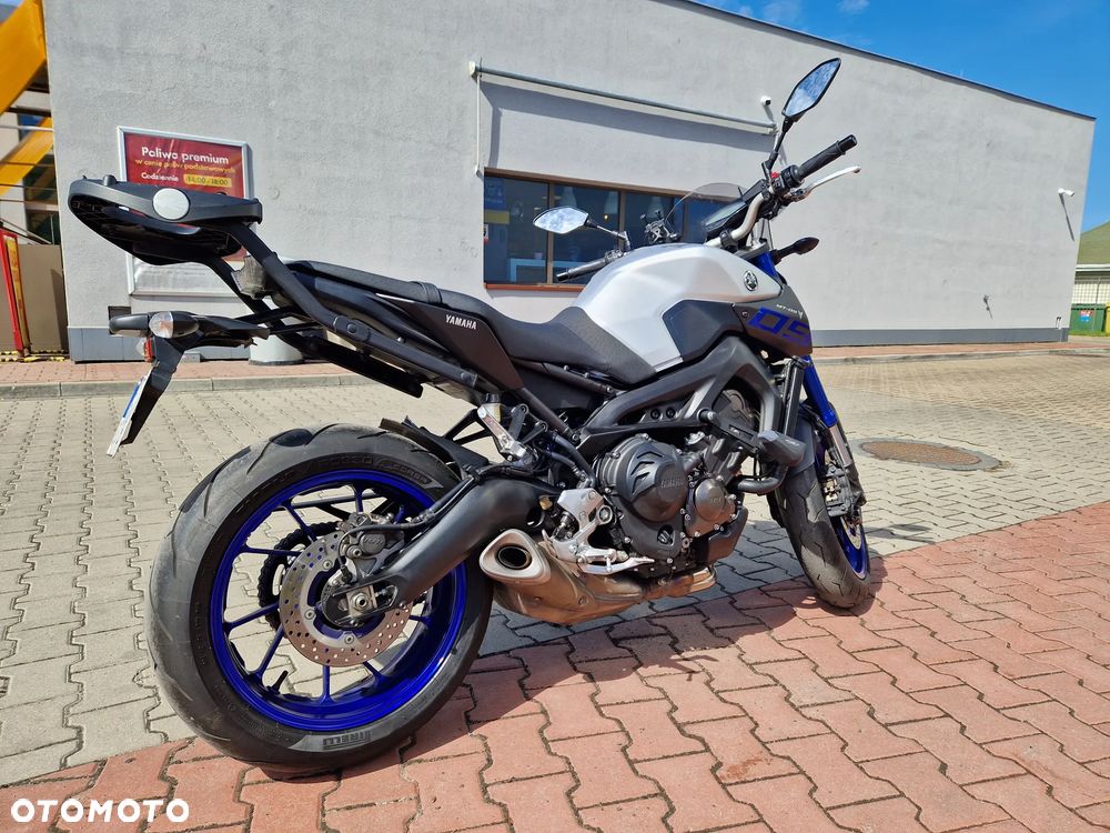Yamaha MT - 13