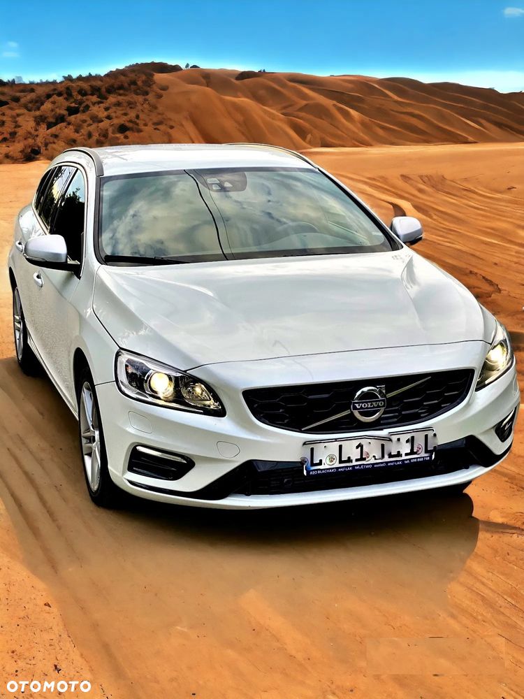 Volvo V60 Cross Country D4 AWD Geartronic - 2