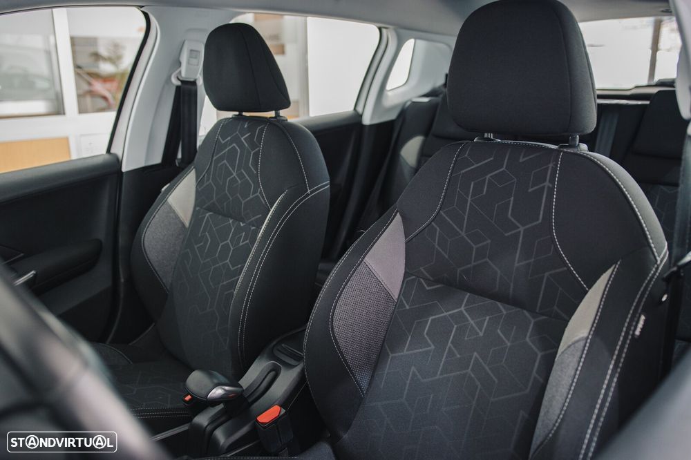 Peugeot 2008 1.6 BlueHDi Style - 24