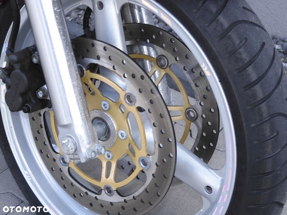 Suzuki SV - 4