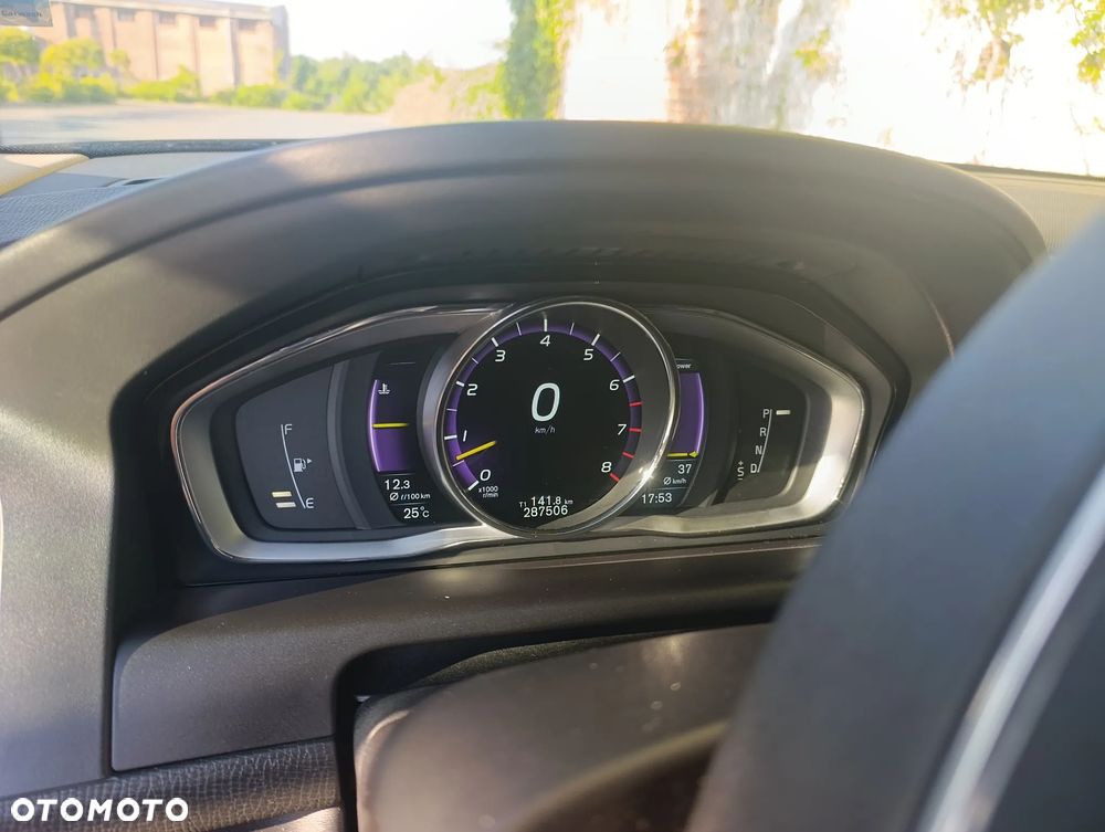 Volvo XC 60 T6 AWD Summum - 10